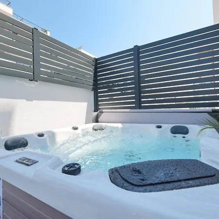 شقة Belvedere - Garden And Jacuzzi زادار